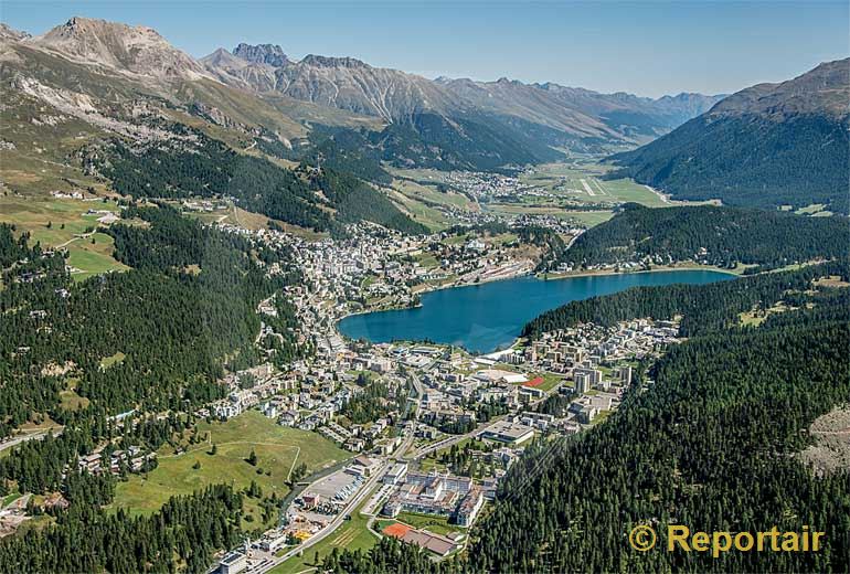 Foto: St.Moritz (GR).. (Luftaufnahme von Niklaus Wächter)