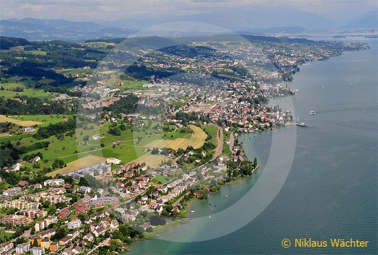 Foto: Die Zürcher Goldküste bei Meilen ZH. (Luftaufnahme von Niklaus Wächter)