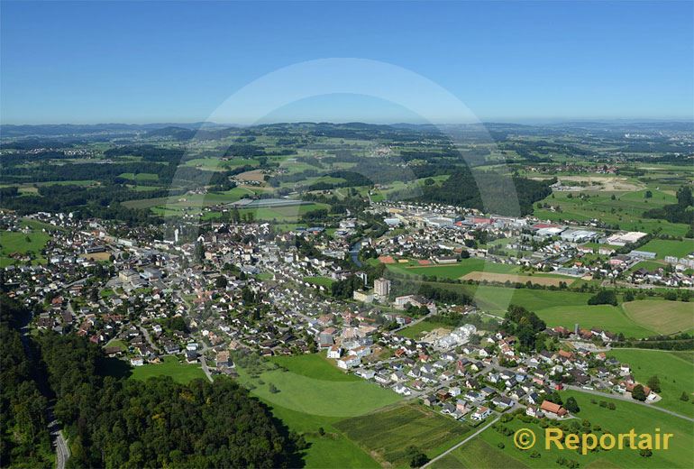 Foto: Bischofszell mit Sitterdorf im Hintergrund. (Luftaufnahme von Niklaus Wächter)