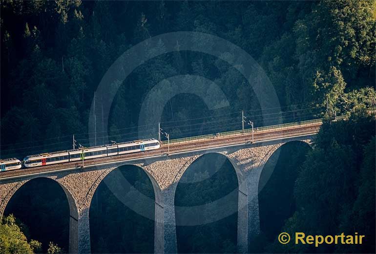 Foto: Die Sitterbrücke bei St.Gallen.. (Luftaufnahme von Niklaus Wächter)