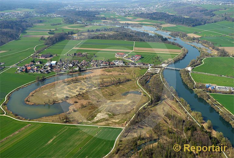 Foto: Die Stille Reuss bei Rottenschwil AG.. (Luftaufnahme von Niklaus Wächter)